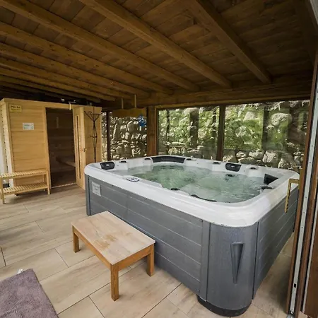 Grosse Mit Privater Terrasse, Pool, Grillplatz, Ruhig Gelegen Apartamento Pistoya